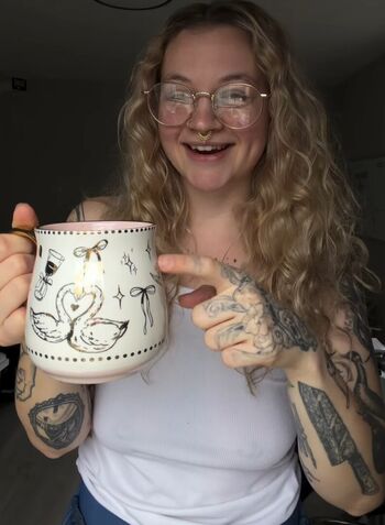 Eggsinatrenchcoat leaked private photo uncensored HD quality