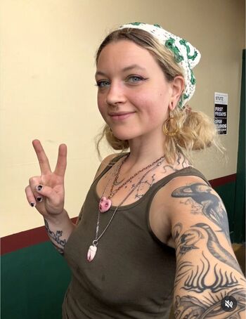 Eggsinatrenchcoat leaked private photo uncensored HD quality