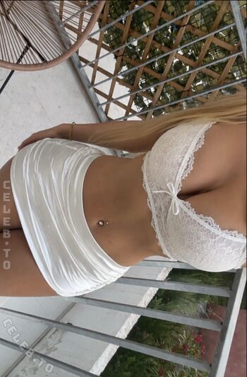Abbyprivat leaked private photo uncensored HD quality