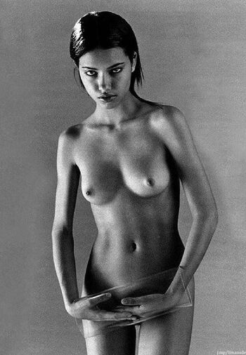 Adriana lima page leaked private photo uncensored HD quality