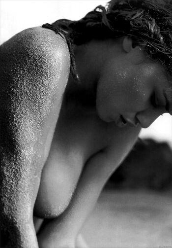 Adriana lima page leaked private photo uncensored HD quality