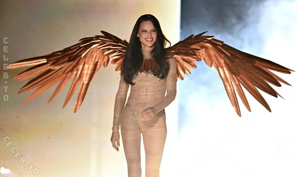 Adriana lima page leaked private photo uncensored HD quality