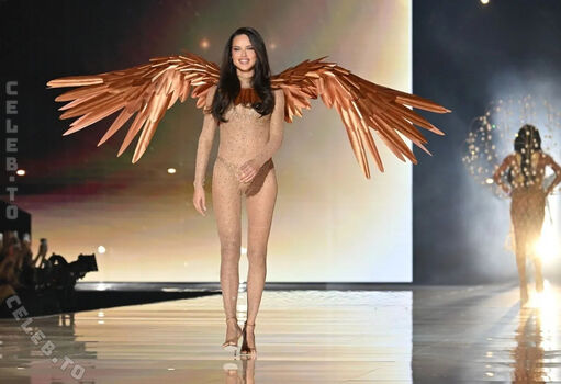 Adriana lima page leaked private photo uncensored HD quality
