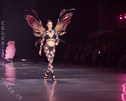 Adriana lima page leaked private photo uncensored HD quality