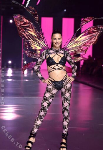 Adriana lima page leaked private photo uncensored HD quality