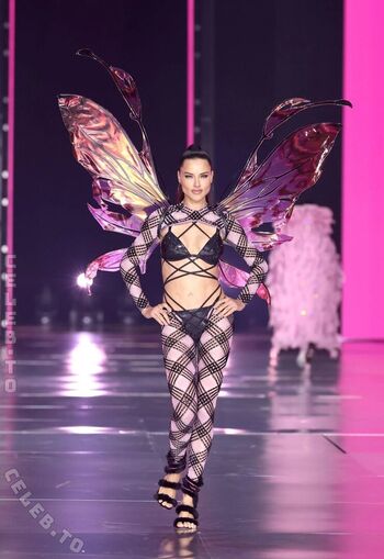 Adriana lima page leaked private photo uncensored HD quality