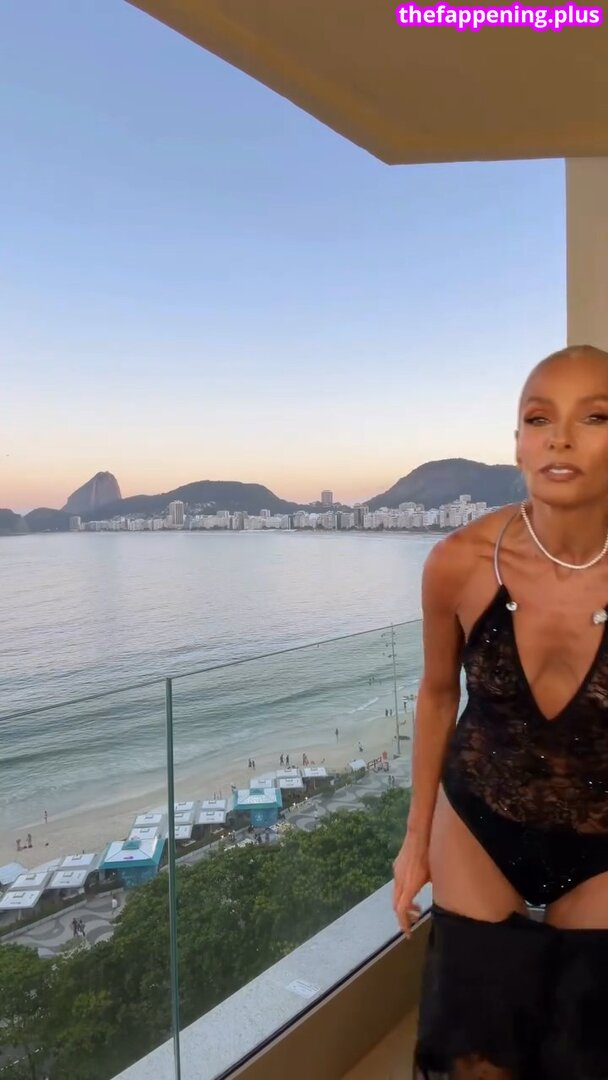 Adriane galisteu/ leaked private photo uncensored HD quality