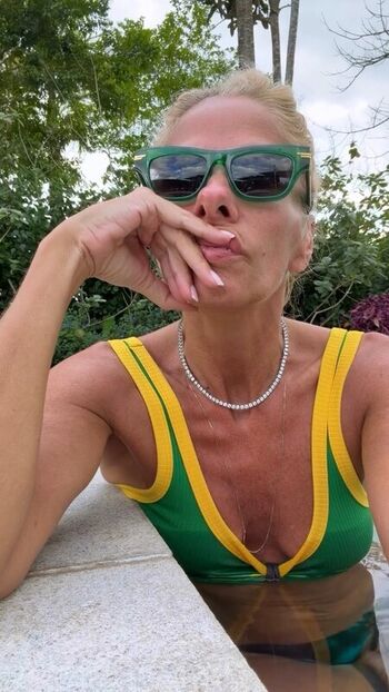 Adriane galisteu page leaked private photo uncensored HD quality