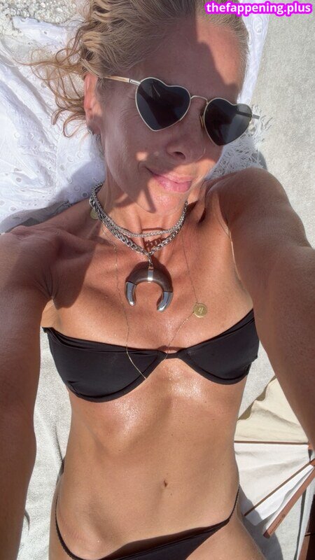 Adriane galisteu/ leaked private photo uncensored HD quality