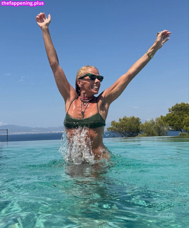Adriane galisteu/ leaked private photo uncensored HD quality