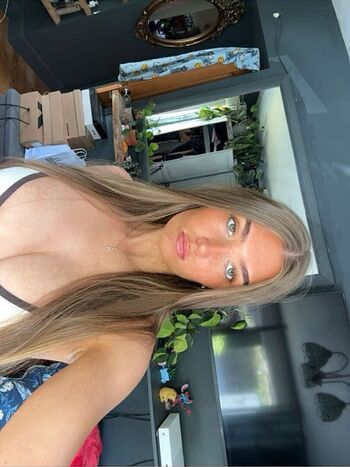 Aechisholm leaked private photo uncensored HD quality
