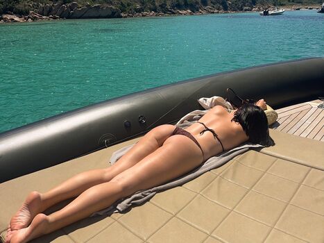 Agathe auproux  page leaked private photo uncensored HD quality
