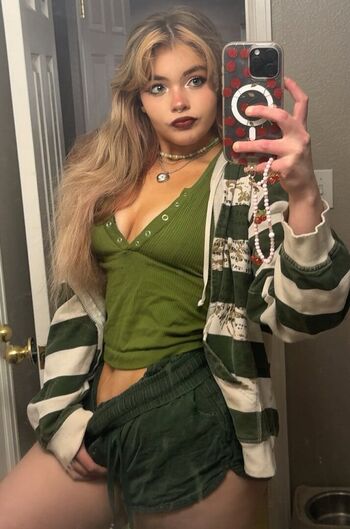 Aiiygatorz leaked private photo uncensored HD quality