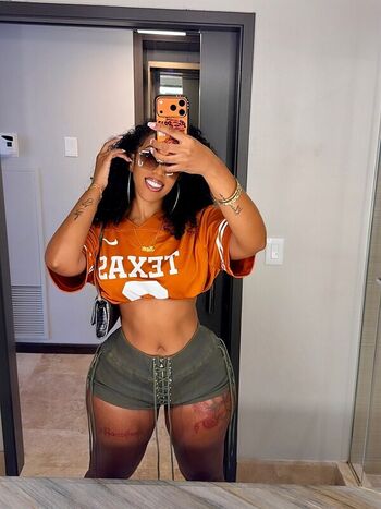 Aishaaamarie leaked private photo uncensored HD quality