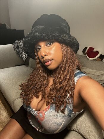 Aishamoshope leaked private photo uncensored HD quality