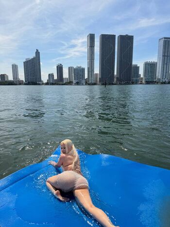 Alabama barker page leaked private photo uncensored HD quality