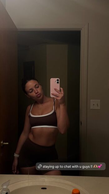 Aleaarose leaked private photo uncensored HD quality