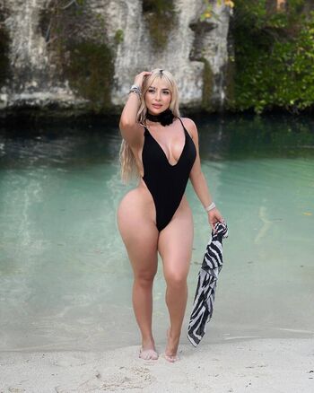 Alemia rojas page leaked private photo uncensored HD quality