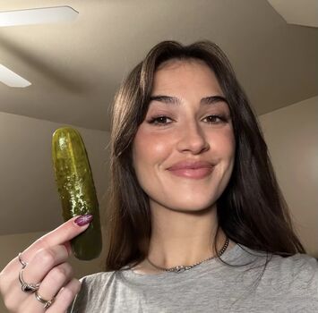 Alleycvt page leaked private photo uncensored HD quality