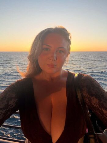 Alyssaholmes page leaked private photo uncensored HD quality