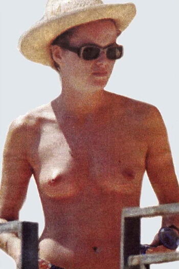 Amanda holden leaked private photo uncensored HD quality