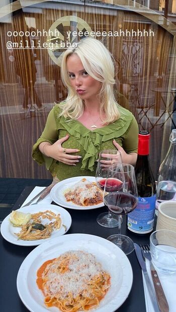 Amelia eve gibson page leaked private photo uncensored HD quality
