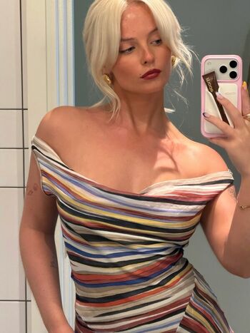 Amelia eve gibson page leaked private photo uncensored HD quality
