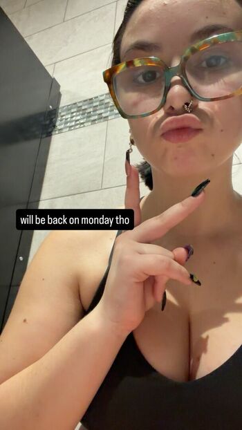 Angel kisses leaked private photo uncensored HD quality