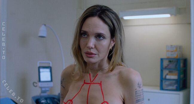 Angelina jolie page leaked private photo uncensored HD quality
