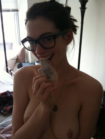 Anne hathaway leaked private photo uncensored HD quality