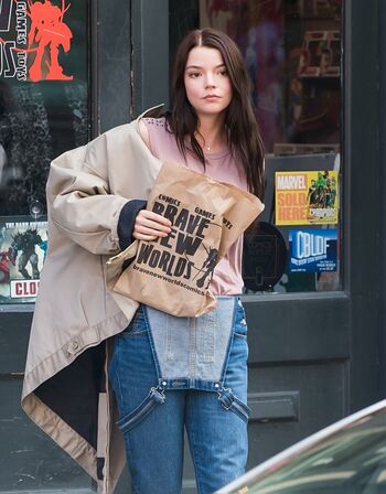 Anya taylor joy  page leaked private photo uncensored HD quality