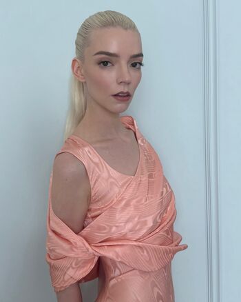 Anya taylor joy  page leaked private photo uncensored HD quality