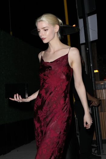 Anya taylor joy  page leaked private photo uncensored HD quality