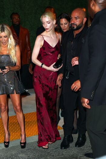 Anya taylor joy  page leaked private photo uncensored HD quality