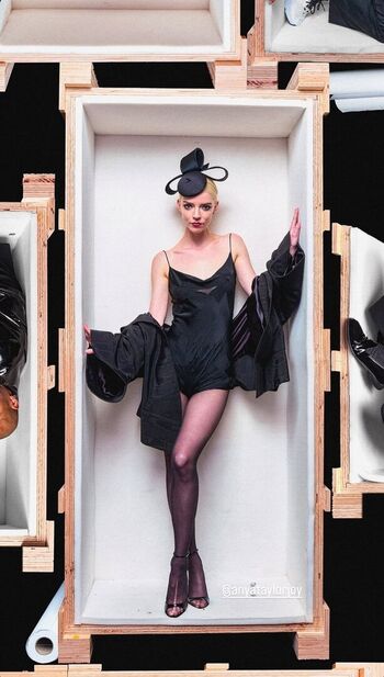 Anya taylor joy  page leaked private photo uncensored HD quality