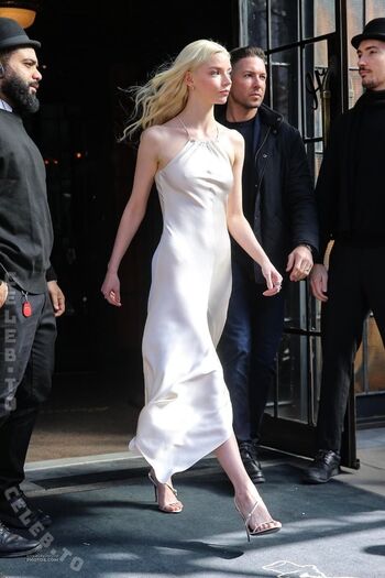 Anya taylor joy  page leaked private photo uncensored HD quality