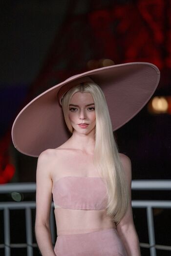 Anya taylor joy  page leaked private photo uncensored HD quality