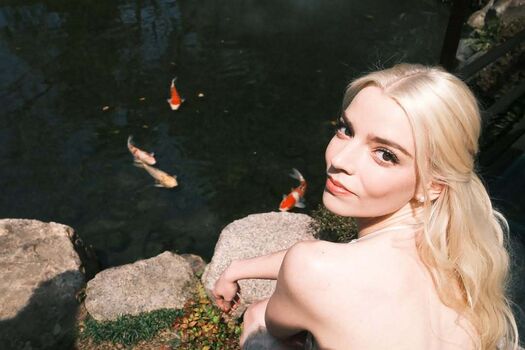 Anya taylor joy  page leaked private photo uncensored HD quality