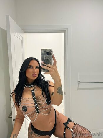 Arabic princess page leaked private photo uncensored HD quality