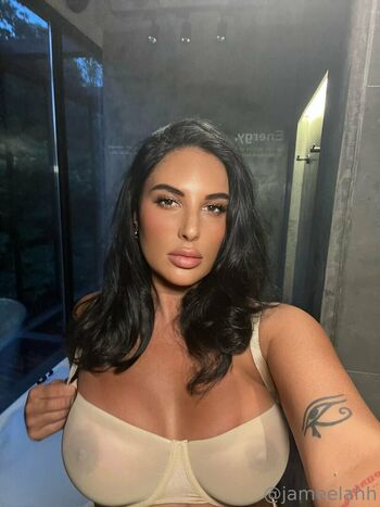 Arabic princess page leaked private photo uncensored HD quality
