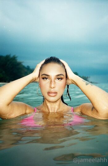 Arabic princess leaked private photo uncensored HD quality