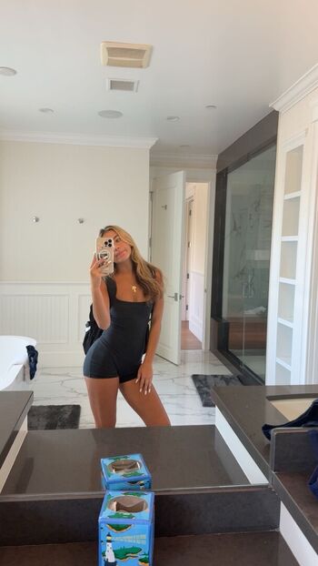 Ava nucci page leaked private photo uncensored HD quality