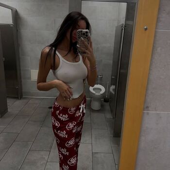 Bbloviieg leaked private photo uncensored HD quality