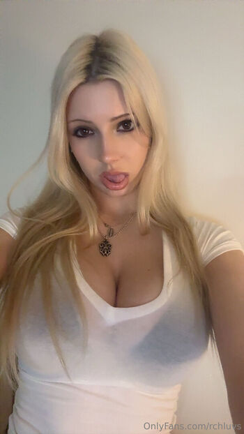 Bestblondiiecb leaked private photo uncensored HD quality