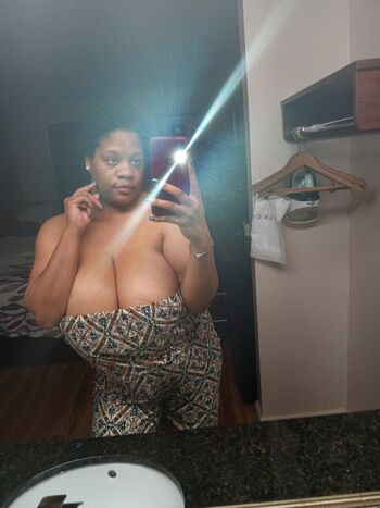 Bigboobiebirdy leaked private photo uncensored HD quality