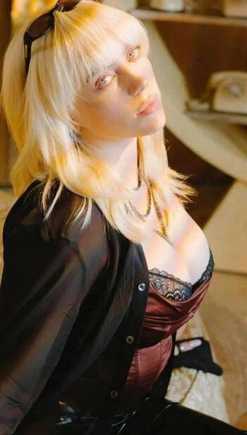 Billie eilish  page leaked private photo uncensored HD quality