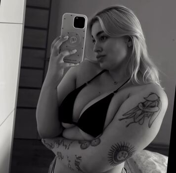 Bobbie moore  page leaked private photo uncensored HD quality