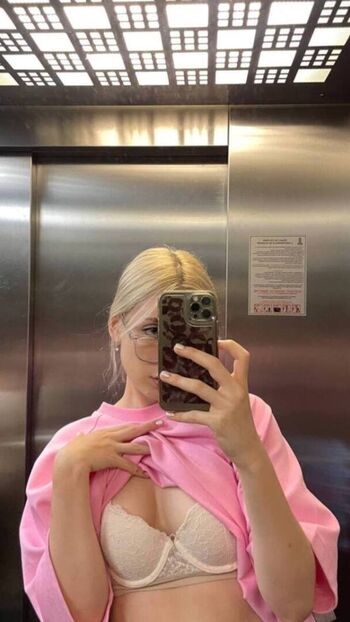 Bobbie moore  page leaked private photo uncensored HD quality