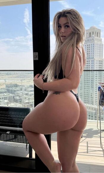 Bootyluna  page leaked private photo uncensored HD quality