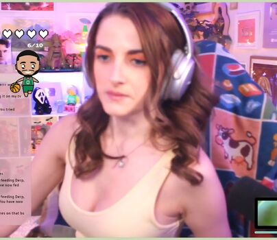 Caitlin marie reacts page leaked private photo uncensored HD quality